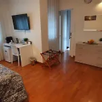 Venice Friends 3*