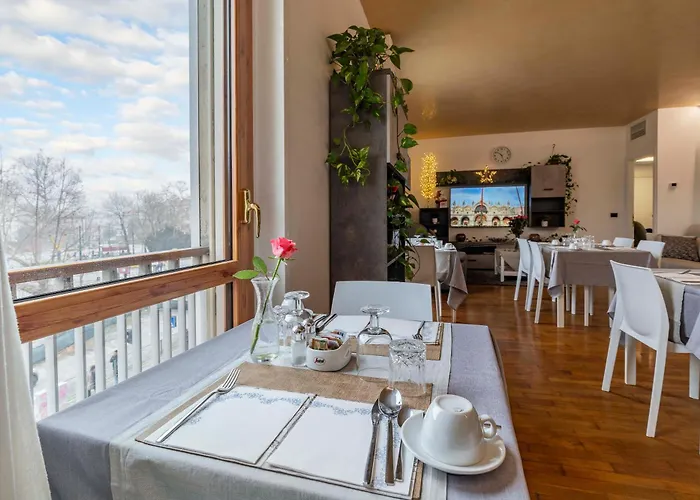 Alojamento de Acomodação e Pequeno-almoço Venice Friends 3*