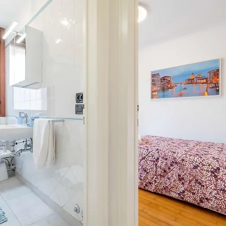 Bed & Breakfast Venice Friends